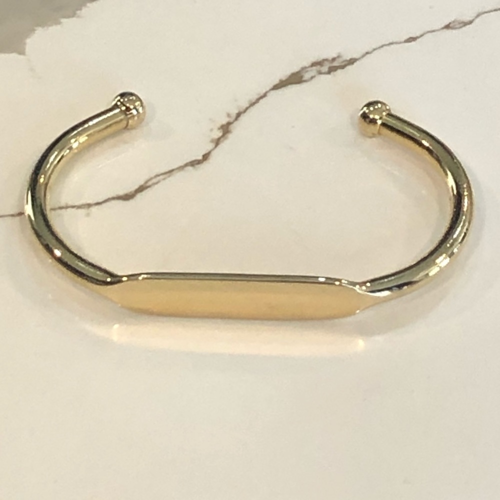 Gold Tone Engraving Cuff M/L